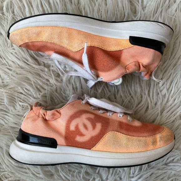Chanel Denim Suede Calfskin Neon Orange CC Interlocking Logo Low Top Sneakers 39 - Picture 1 of 9